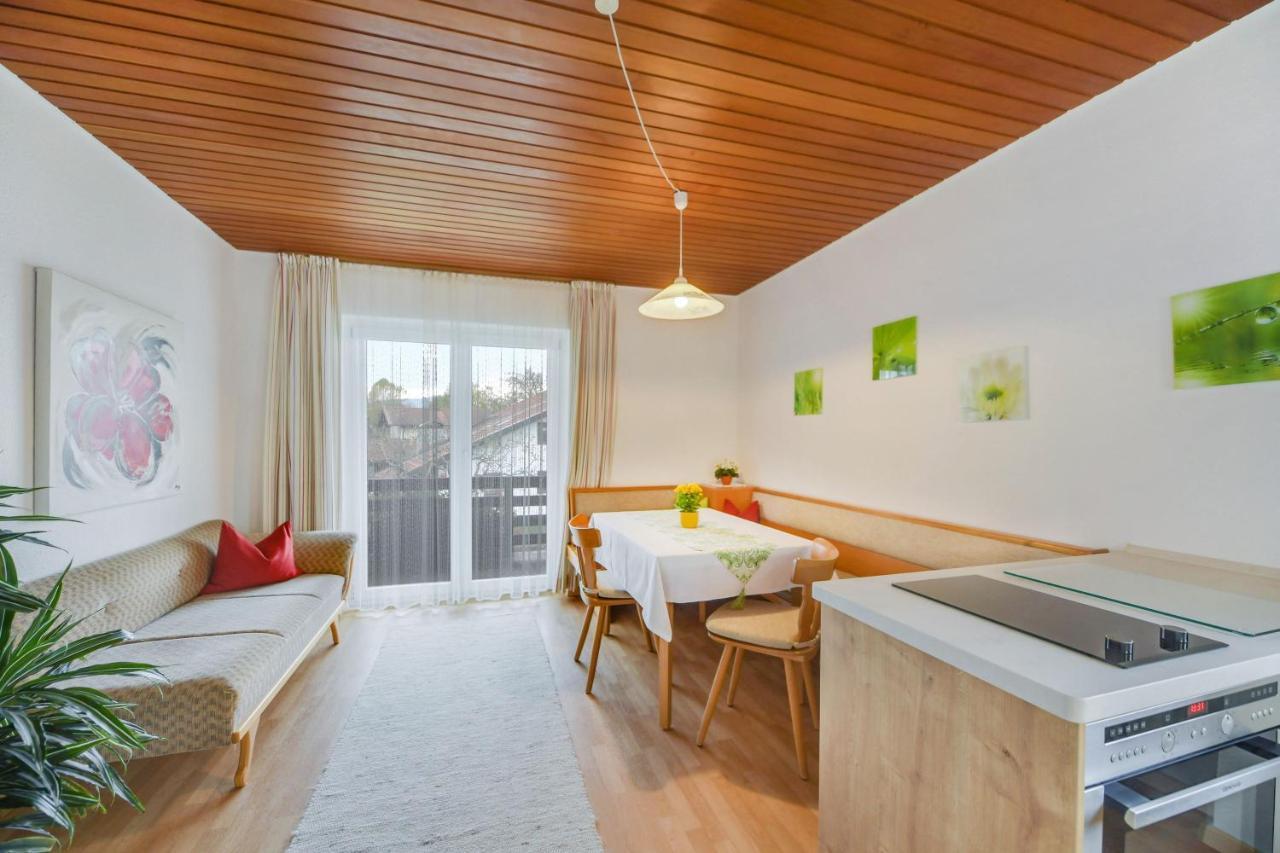 Ferienwohnung Wennesz 1 Chieming Zewnętrze zdjęcie